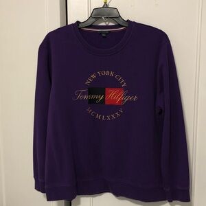 Tommy Hilfiger Crewneck Cursive Spell Out New York City Sweatshirt
